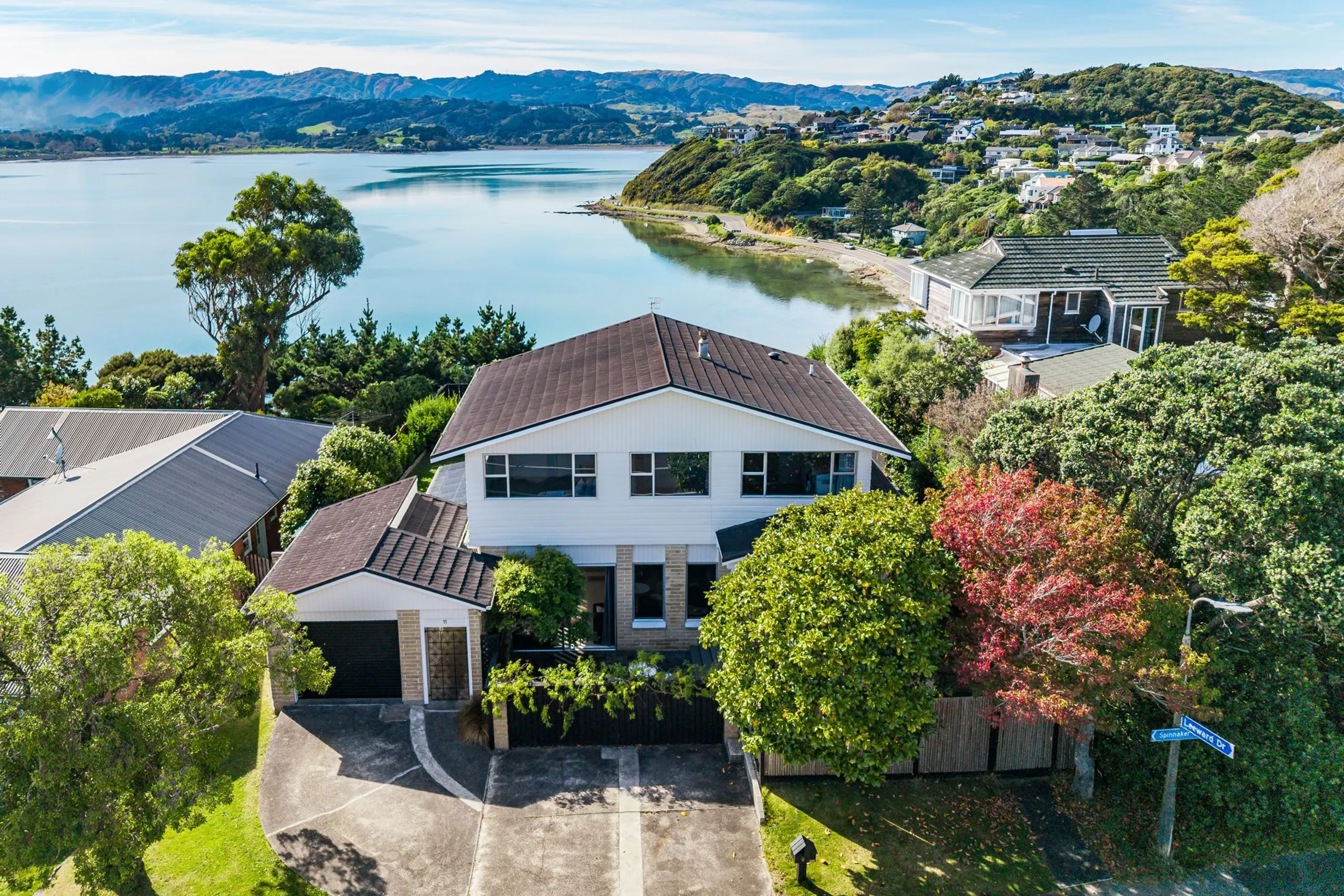 11 Spinnaker Drive, Whitby, Porirua City