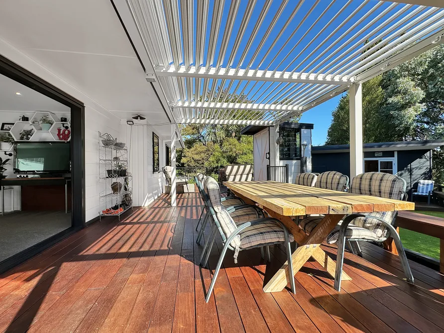 Walk to Everything – Renovated Kinloch Gem