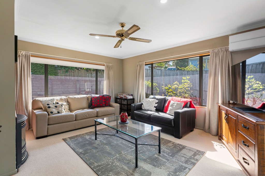 Looking for Lifestyle and Location. This is it!