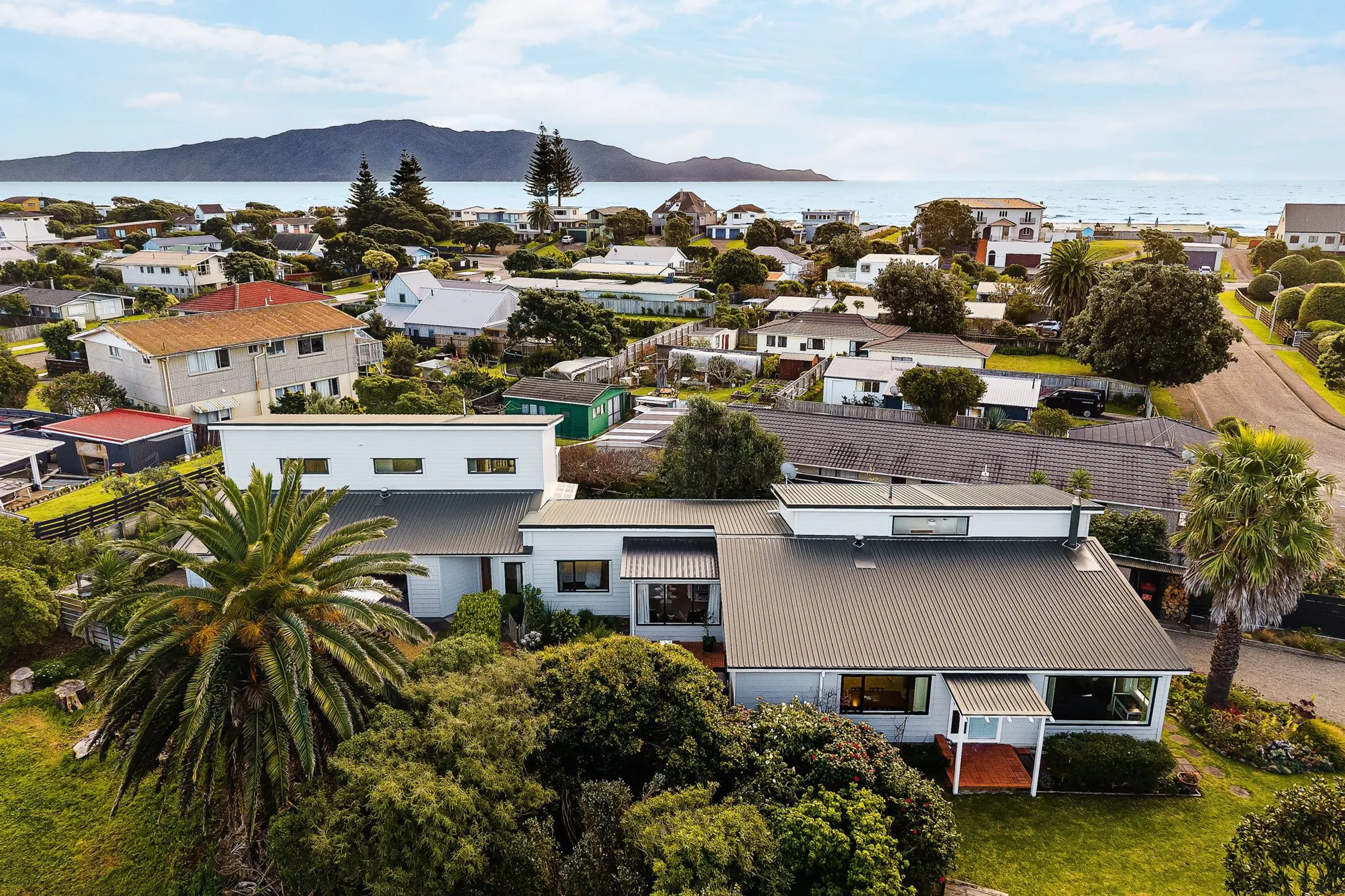 10 Fenside Street, Waikanae Beach, Kapiti Coast