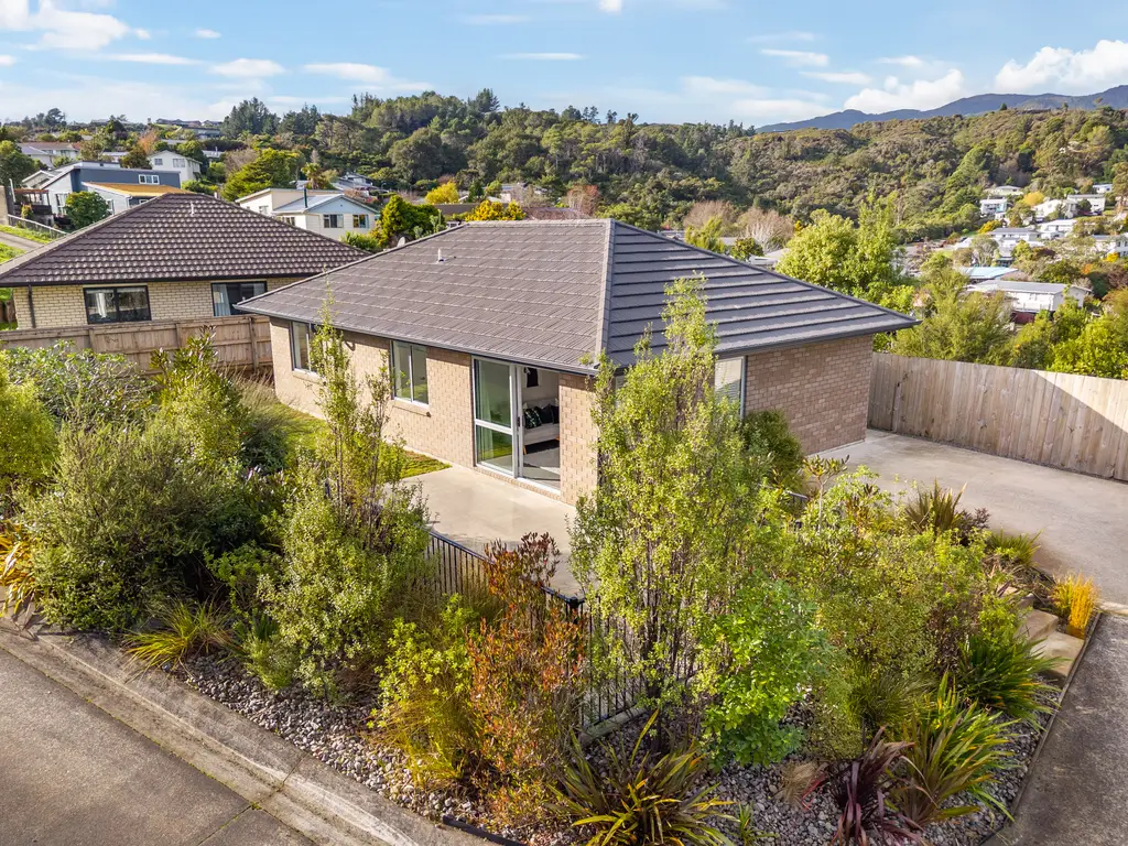 02 - Sunstone Crescent (92)