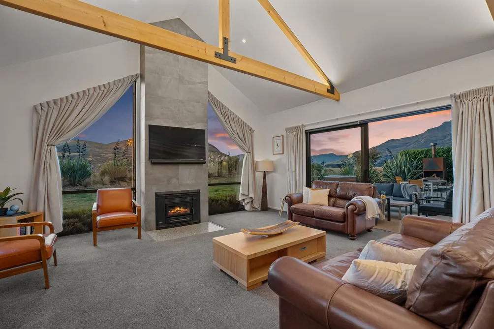 Reserve-Side Living with Mountain Views