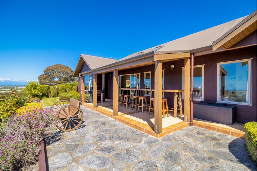 Private Tasman Lifestyle | Boutique Accommodation