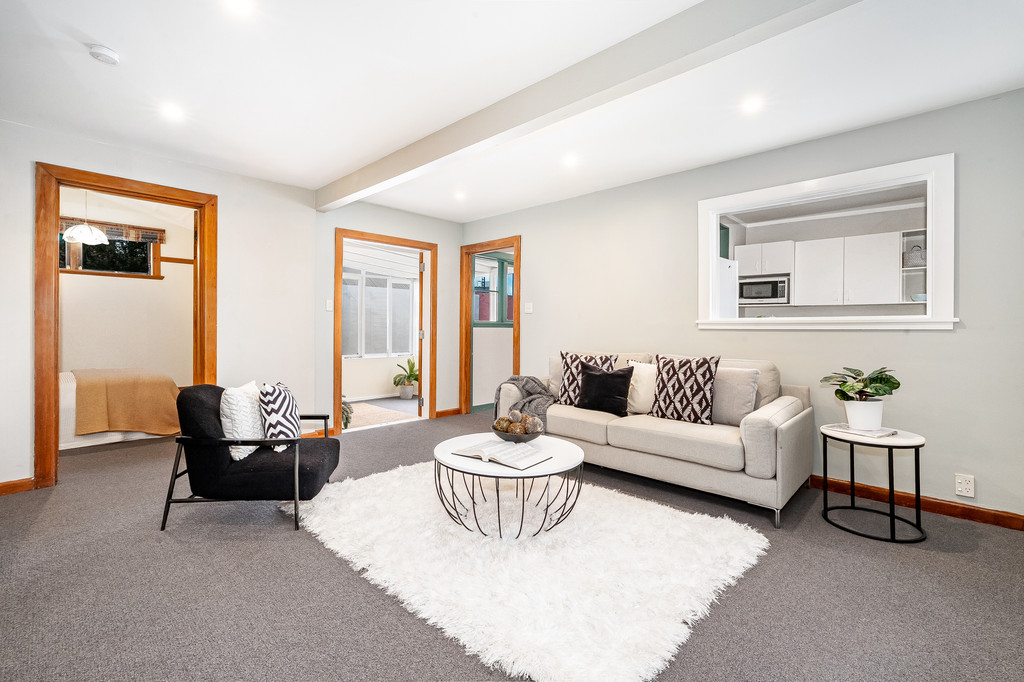 City-Edge Charm with Peace and Privacy