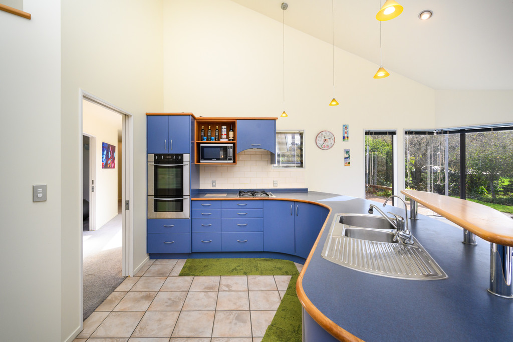 Lifestyle Living with Rural Views