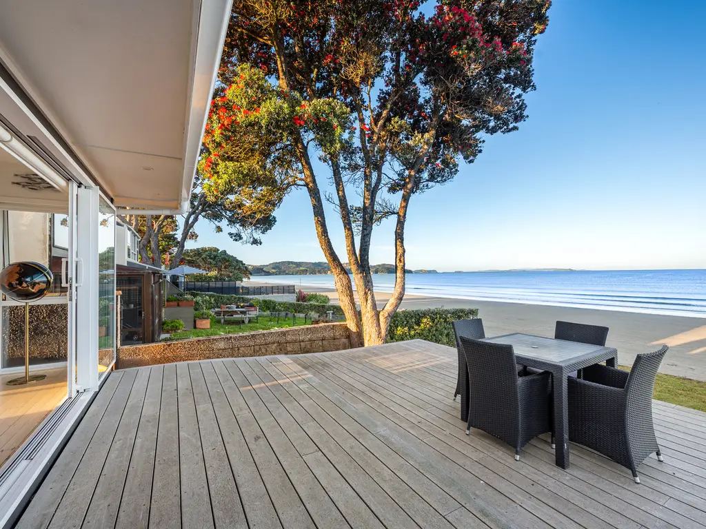 001_Open2view_ID585590-305_Hibiscus_Coast_HighwayEdit
