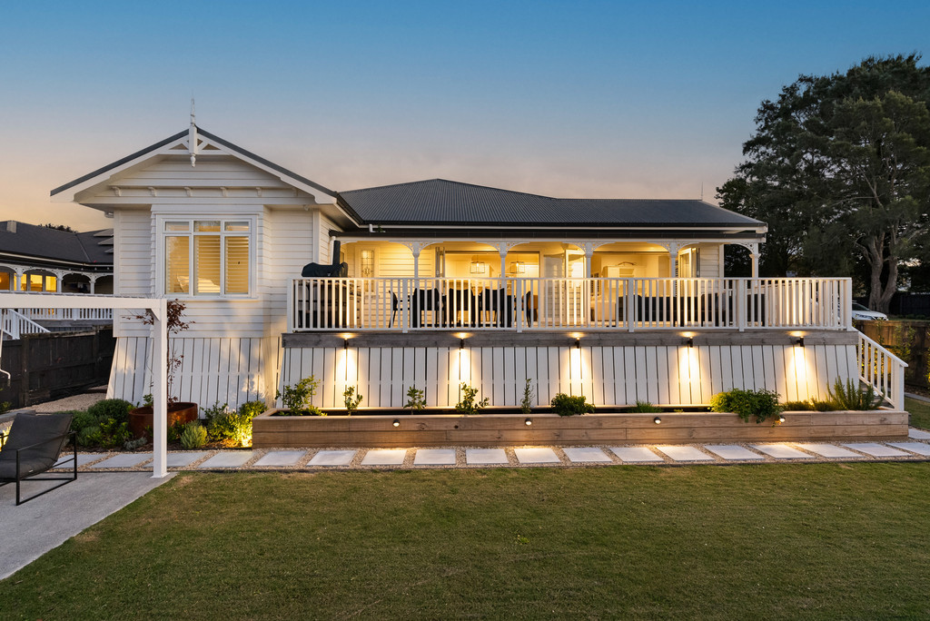 Timeless Outside, Contemporary Within