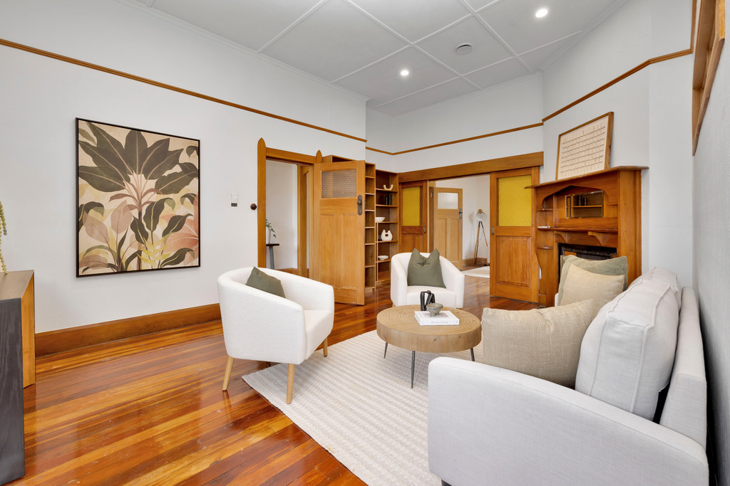 Renovated Charm in a Prime Position