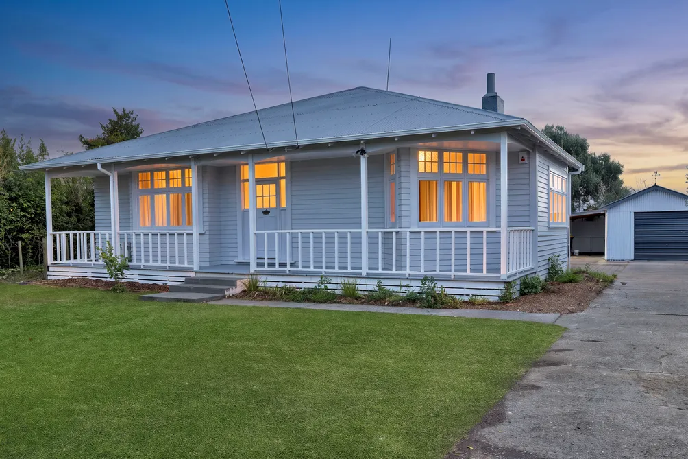 Renovated Charm in a Prime Position