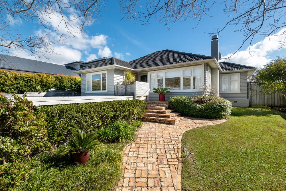 Charming Kohi Classic with Family Appeal
