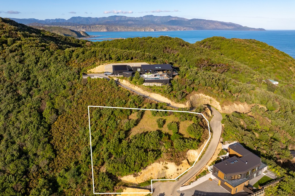A Rare Coastal Landholding