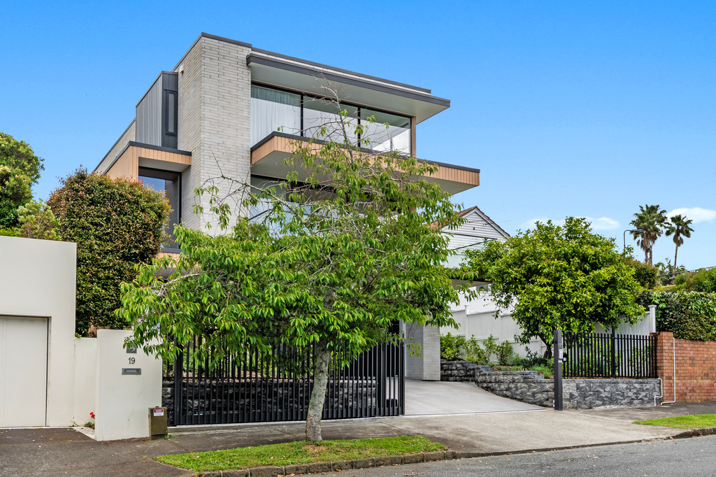 World-Class Residence – Heart of Parnell