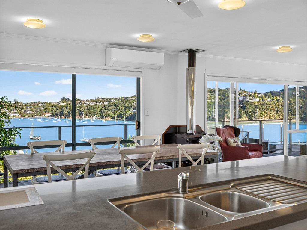 A Front Row Seat to the Bay of Islands