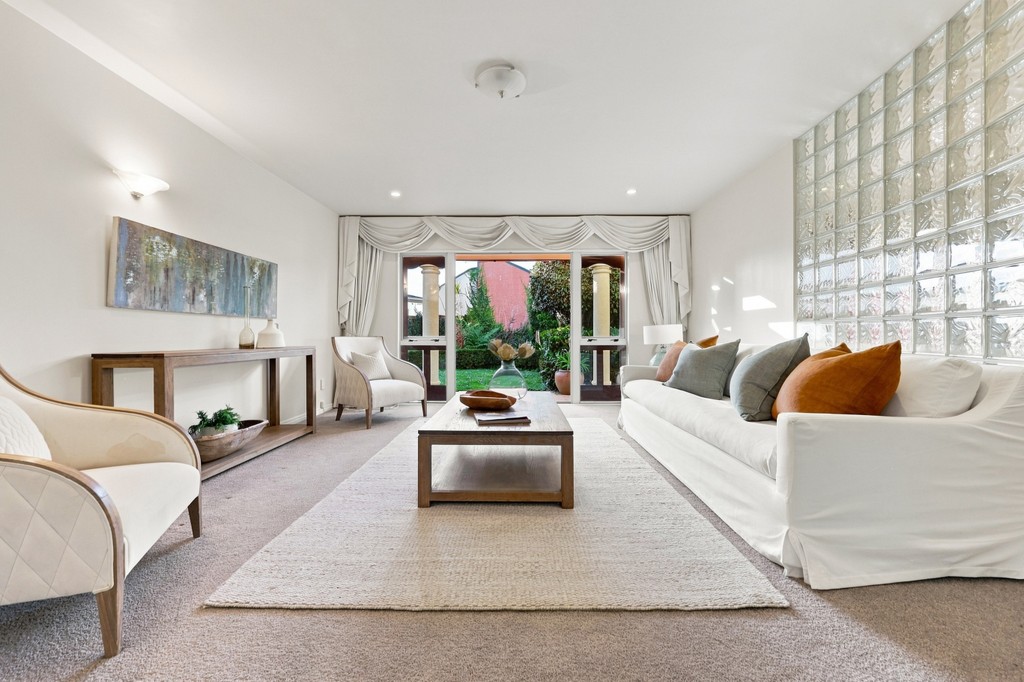 Prime Mount Eden Position