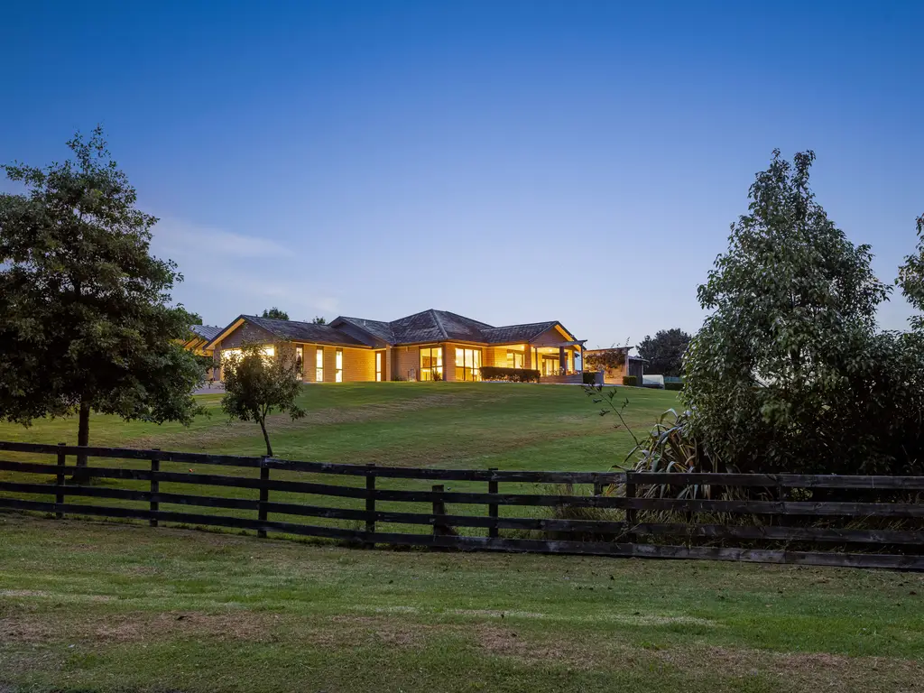 7_PebbleBrookRoad_45