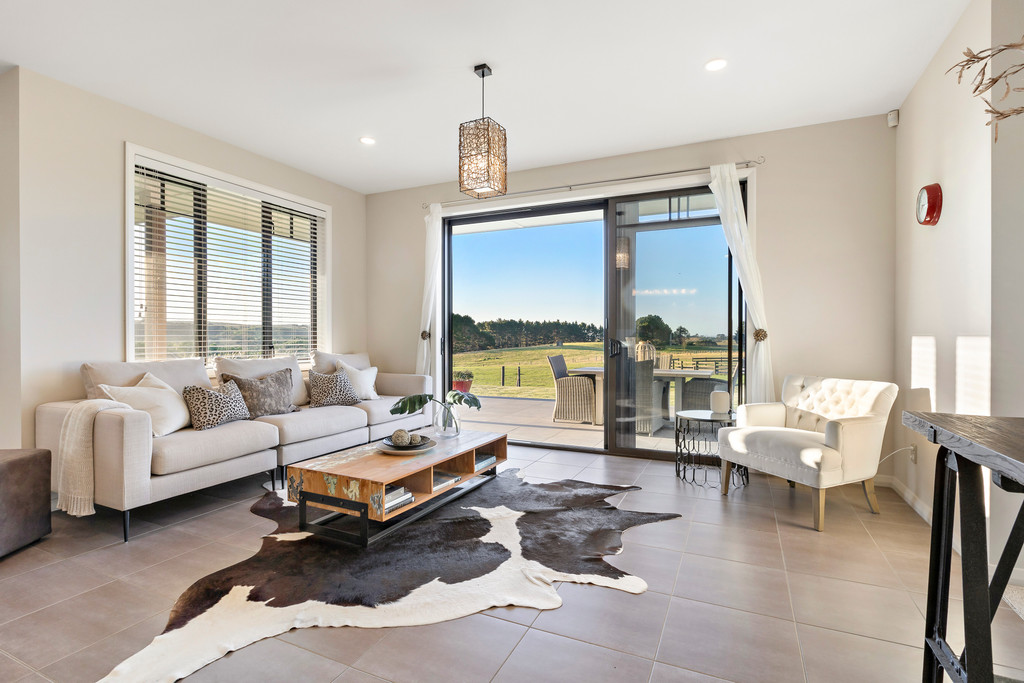 Immaculate Home, Consented Office, Workshop