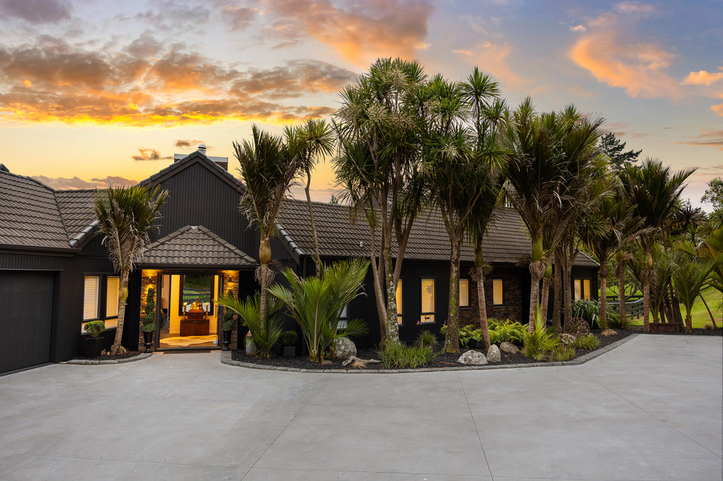Exclusive and Private Estate with Presence
