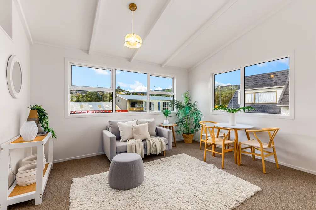 Two-Bedroom Townhouse – Super Convenient Location!