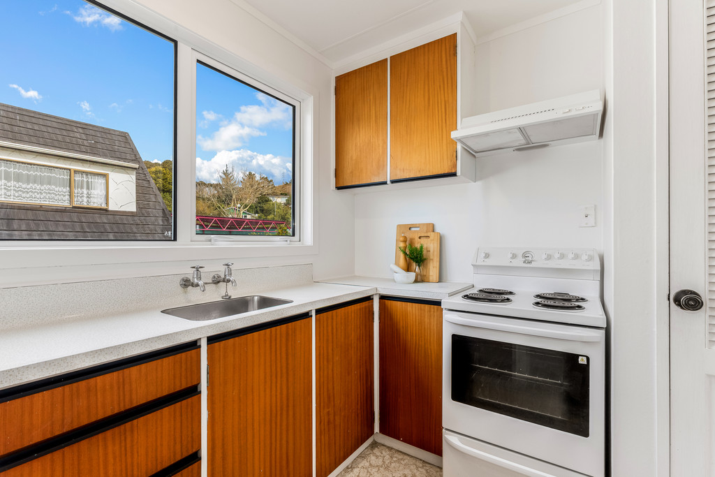 Two-Bedroom Townhouse – Super Convenient Location!