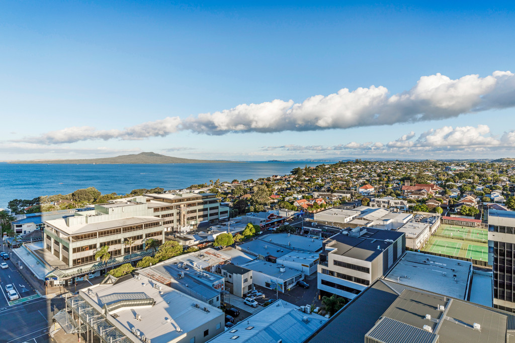 World Class Living with Spectacular Views