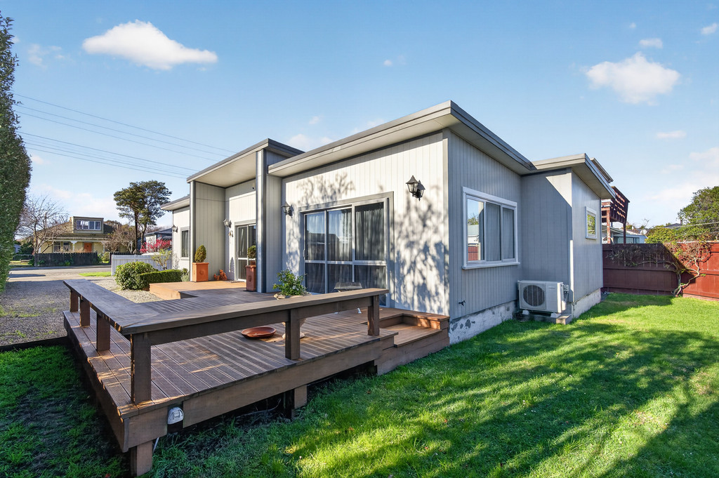Modern, Central & Effortless Living