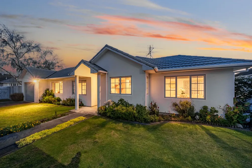 Central Convenience and Easy Living
