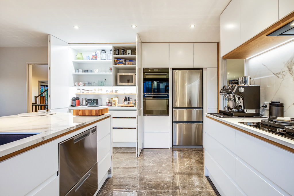Executive Family Living