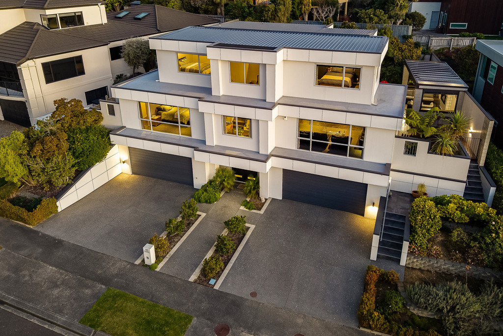 Executive Family Living