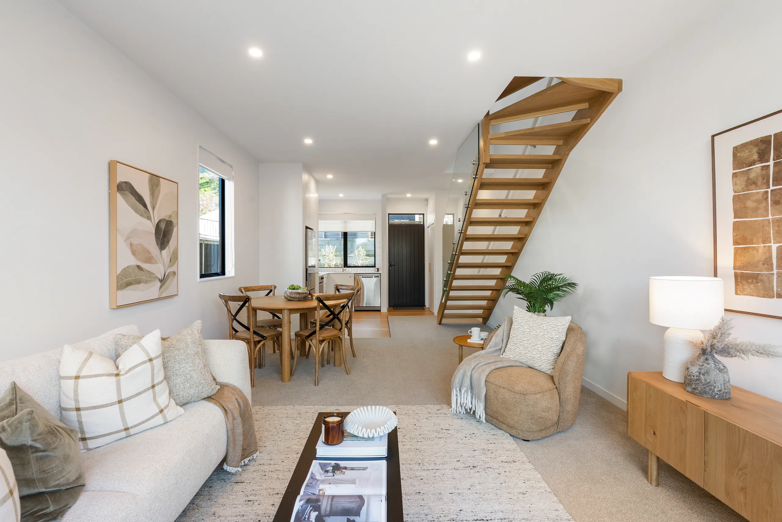 U20/166 Queens Drive, Lyall Bay, Wellington City