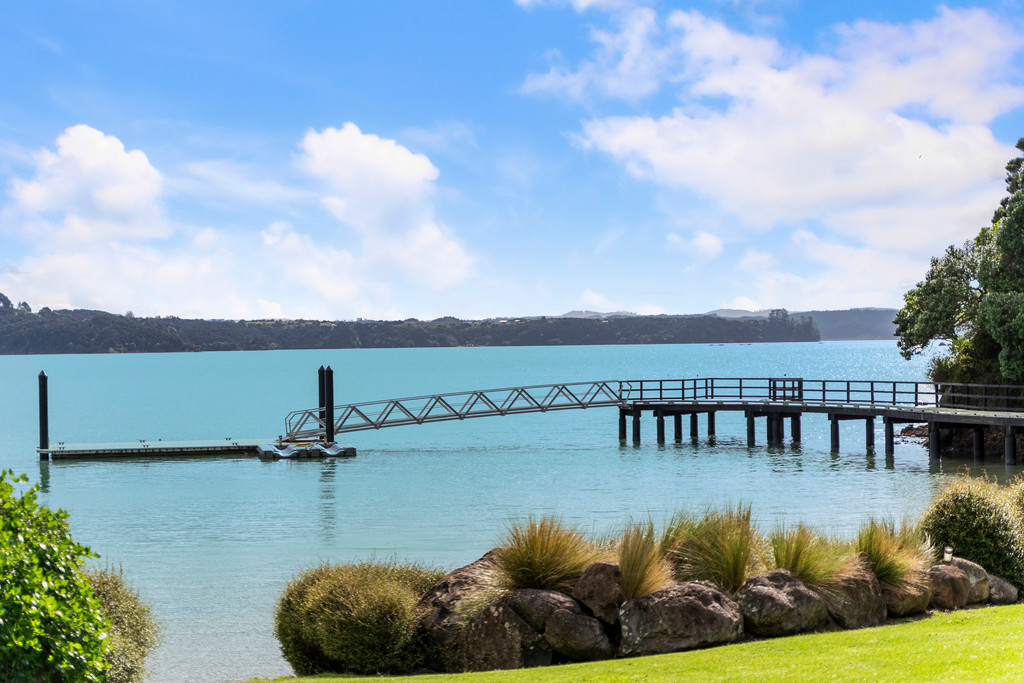 Absolute Waterfront Luxury