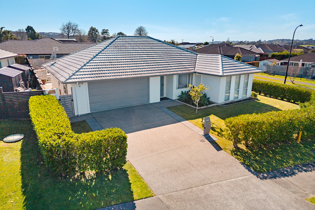 Designed for Living, Positioned for Sun
