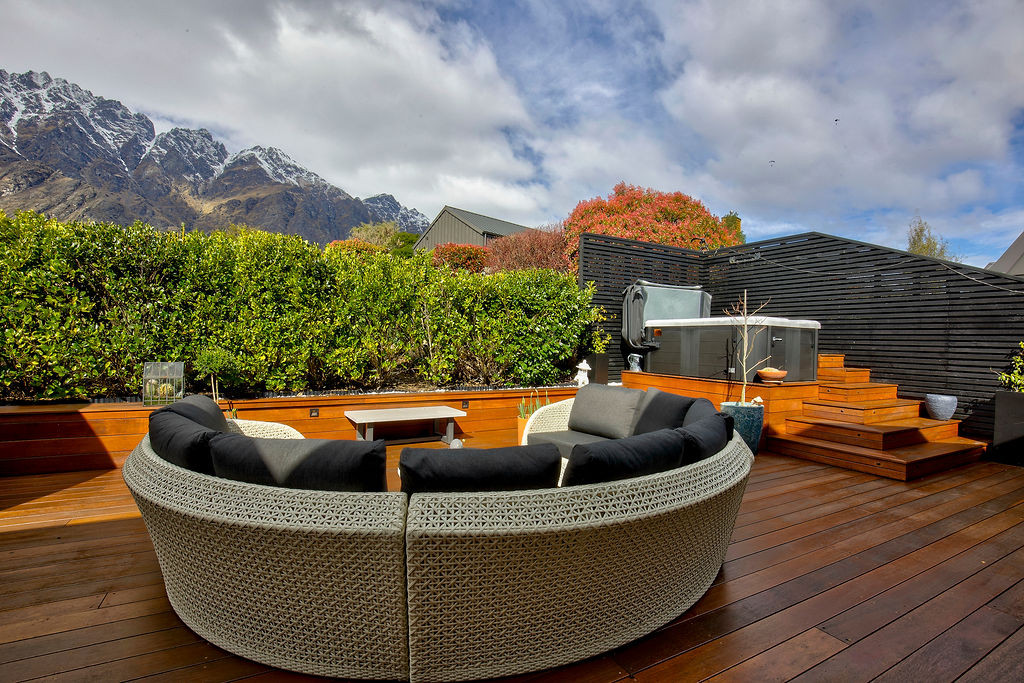 Arrive, Unwind, Enjoy