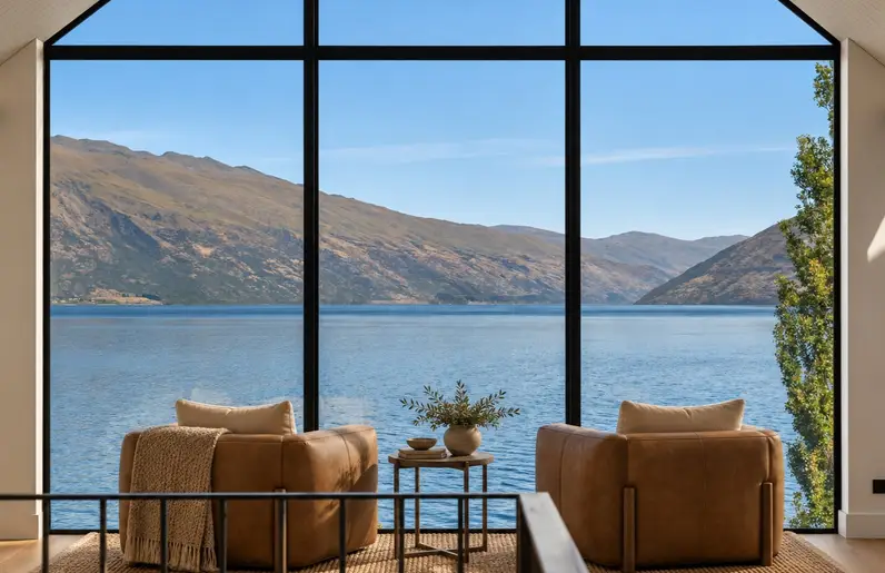 Minimalist Lakeview Reading Nook crop