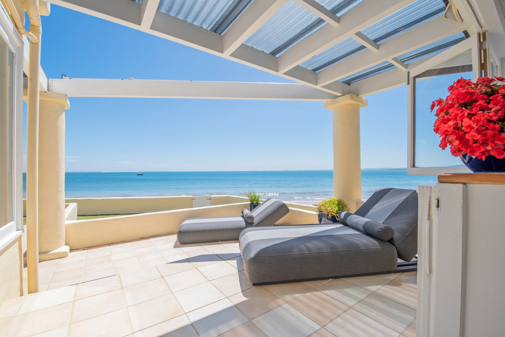 Absolute Beachfront - Milford Beach, Auckland