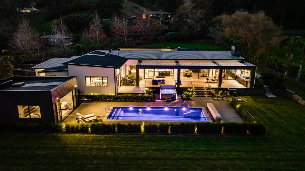 Landmark Luxury. A Lifestyle Worth Acting On.