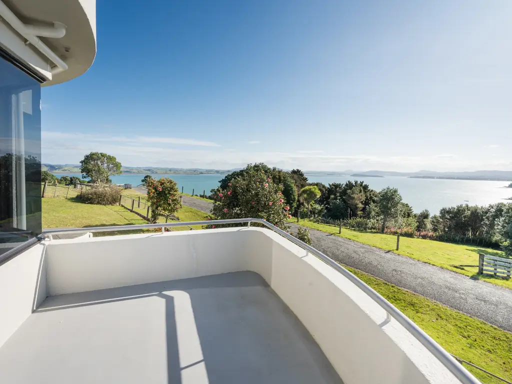 66 Manganese Point Road-13