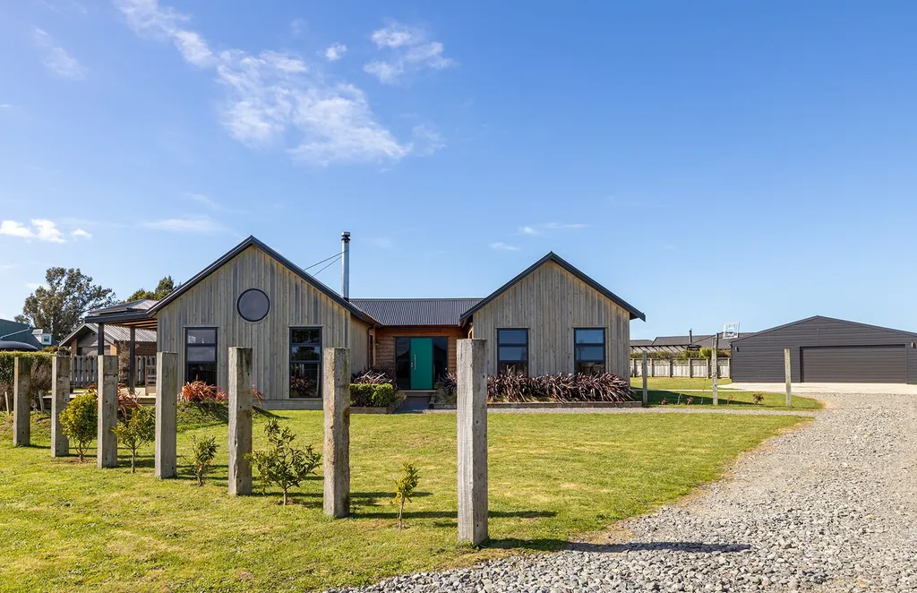 Contemporary Style, Space and Privacy