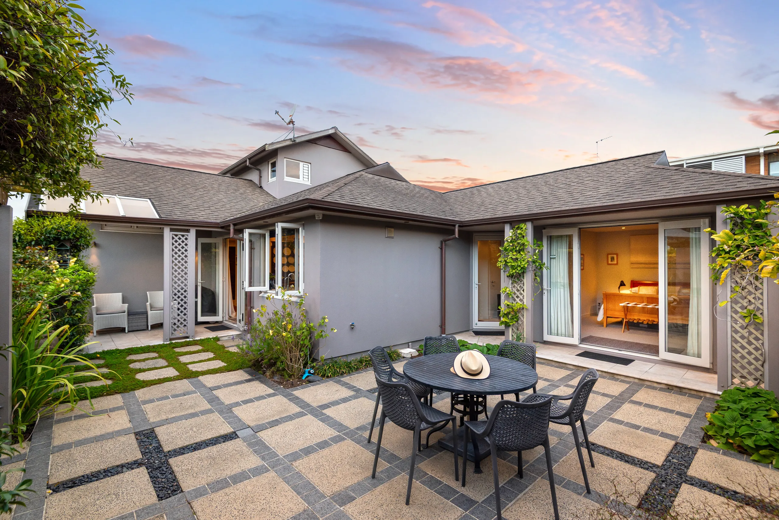 8 Beacholm Road, Takapuna, North Shore City