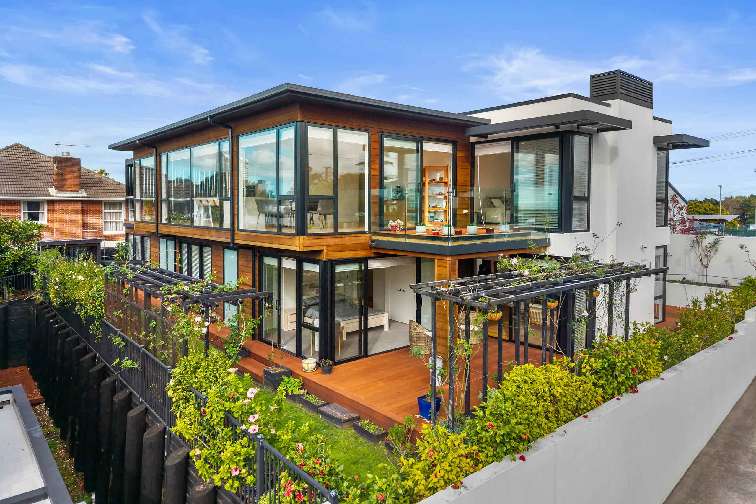 37 Lake Pupuke Drive, Takapuna, North Shore City