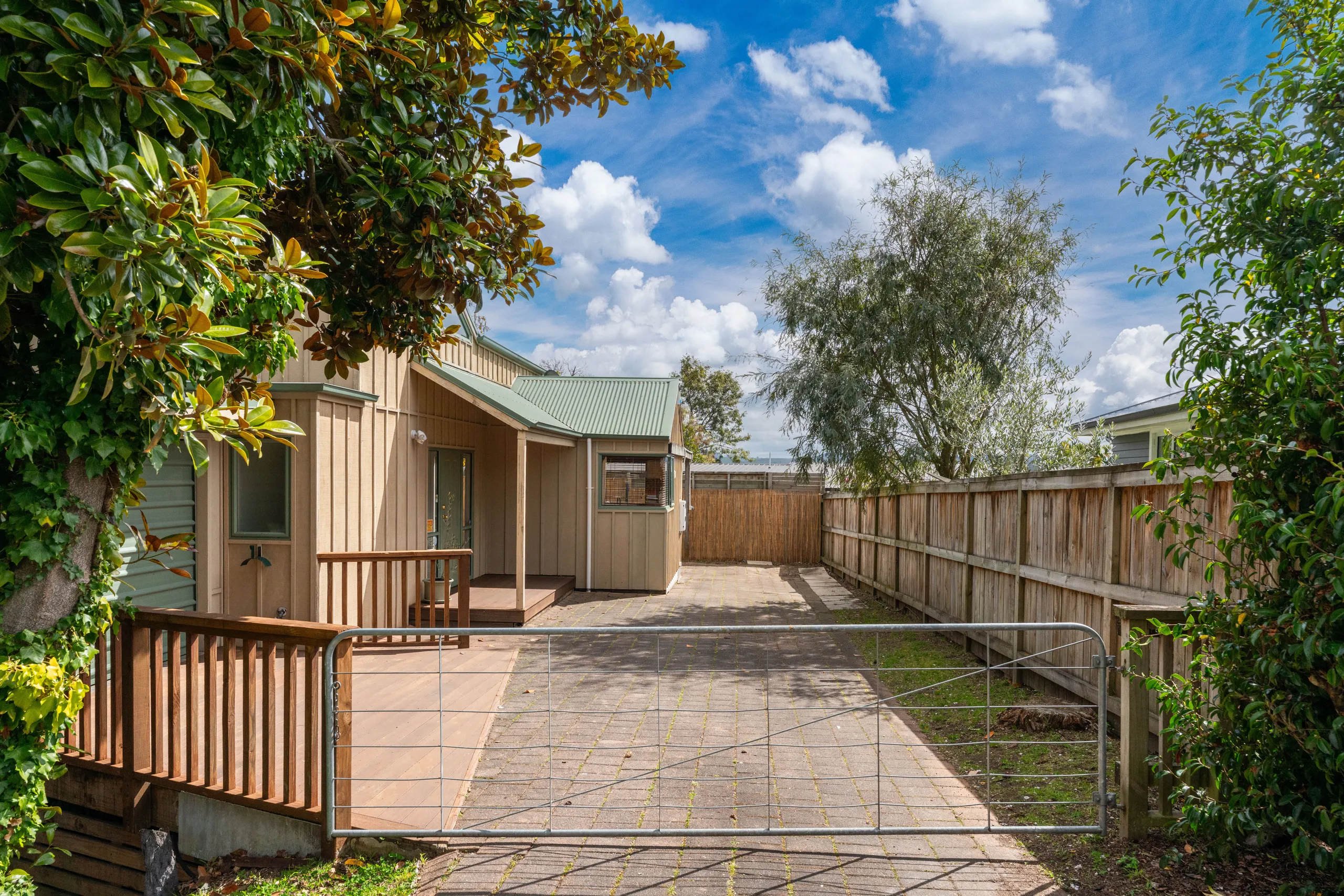 16b Arrowsmith Avenue, Waipahihi, Taupo