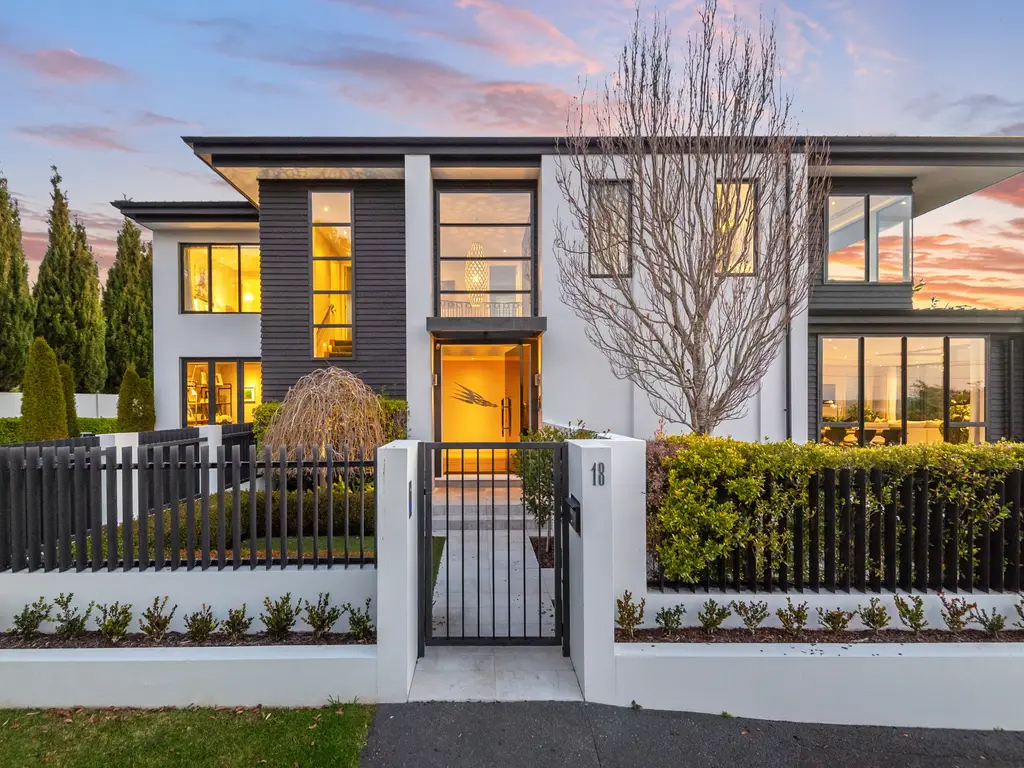 18 Lammermoor Dr-1