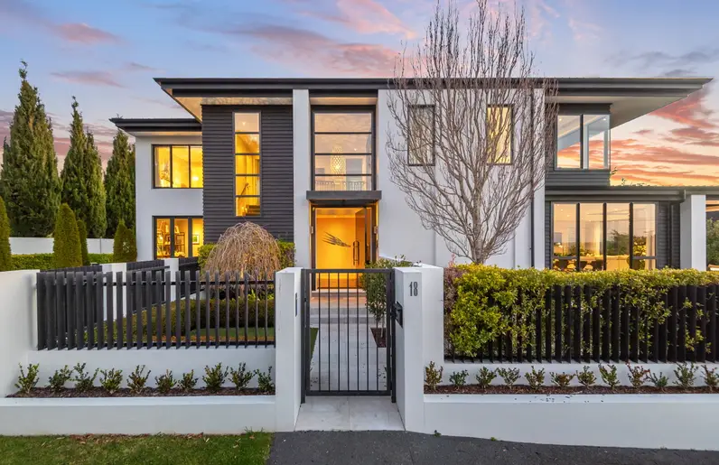 18 Lammermoor Dr-1