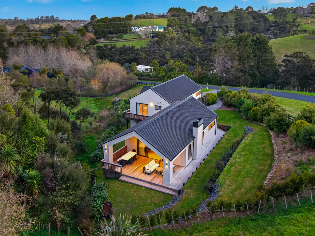 8 Collings Drive-47