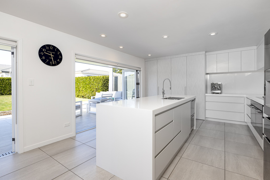 Generous Family Living, Minutes from the Village