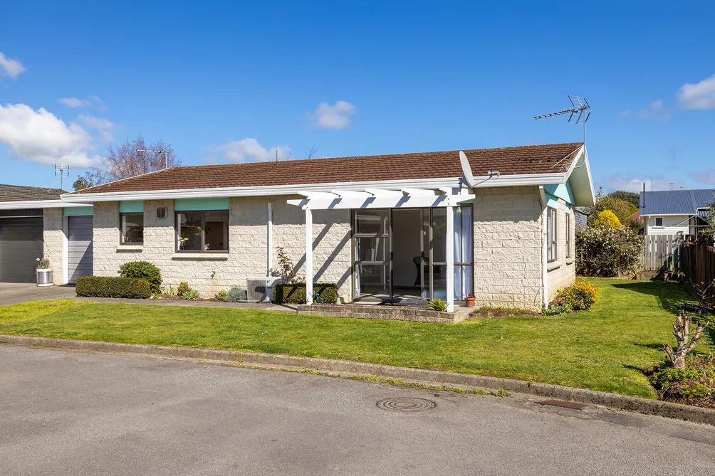 Easy Care Living in a Convenient Location