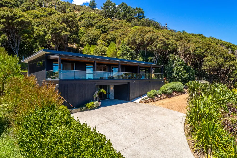 Centre House - At the Heart of Waiheke