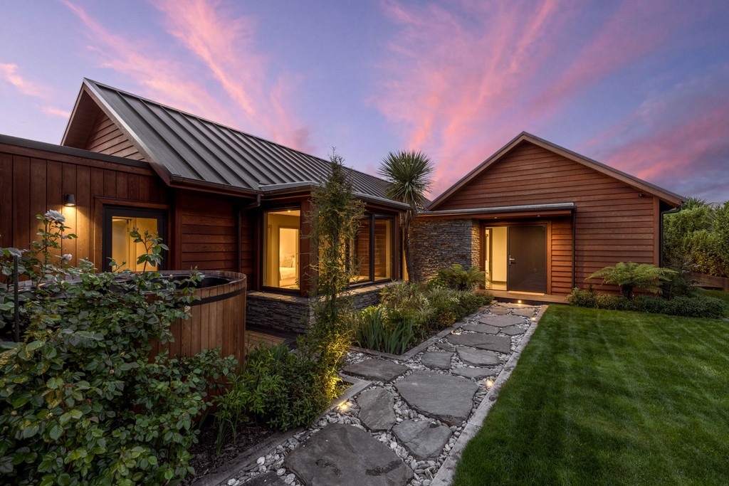 Beneath The Remarkables – Cedar, Schist and Sun 