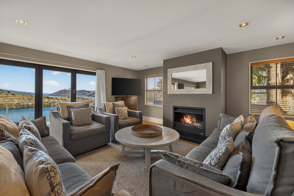 Views, Position, Queenstown