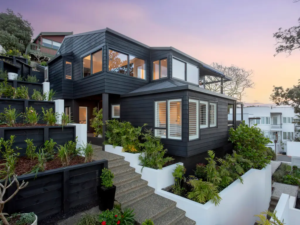 088_Open2view_ID597221-19_Audrey_Road__Takapuna