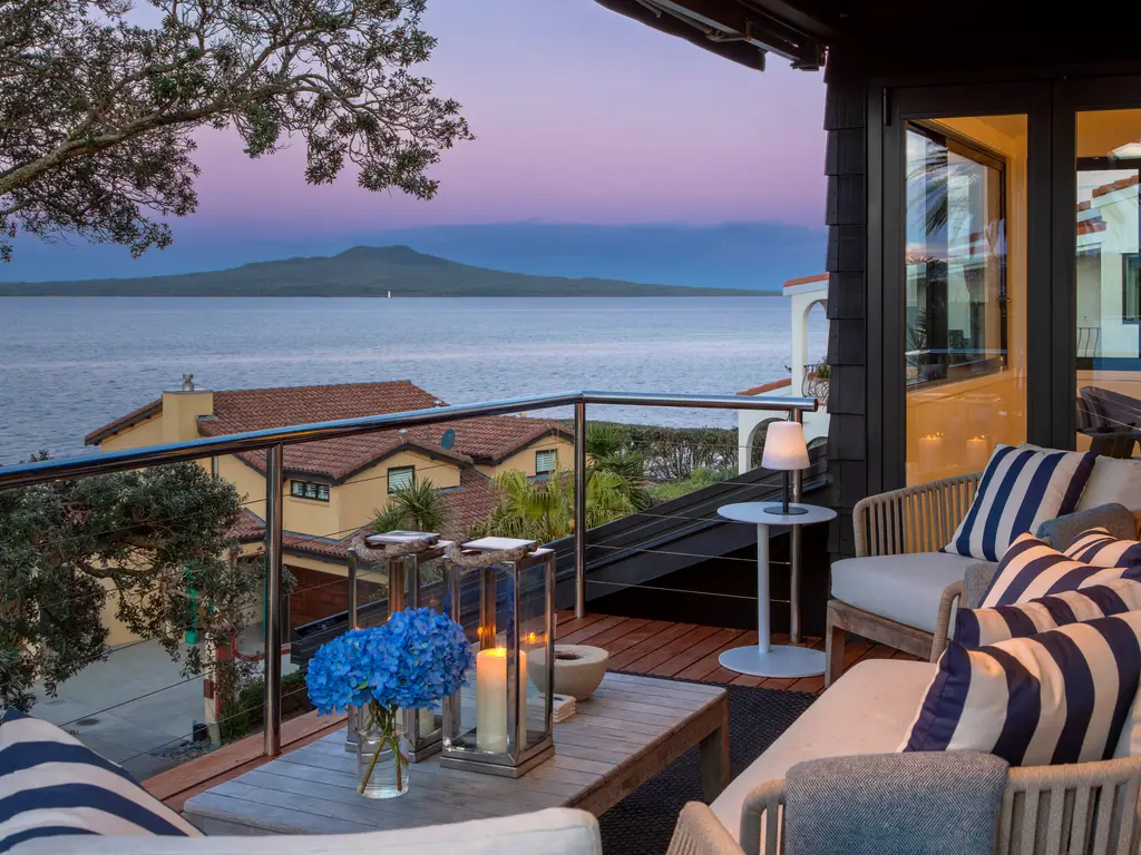 103_Open2view_ID597221-19_Audrey_Road__Takapuna